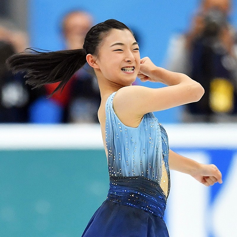 女子SPの演技を終え、笑顔を見せる4位の坂本花織=ロシア・モスクワのメガスポルトアリーナで2017年10月20日、手塚耕一郎撮影