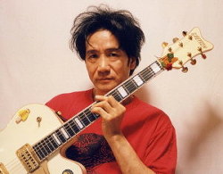 シンガー・ソングライターの遠藤賢司さん=公式ホームページより