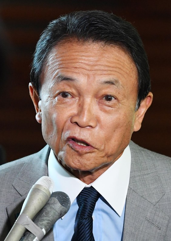 麻生太郎副総理兼財務相=川田雅浩撮影