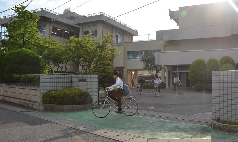 栃木県 足高 足女統合 共学へ 同窓会から疑問の声も 毎日新聞