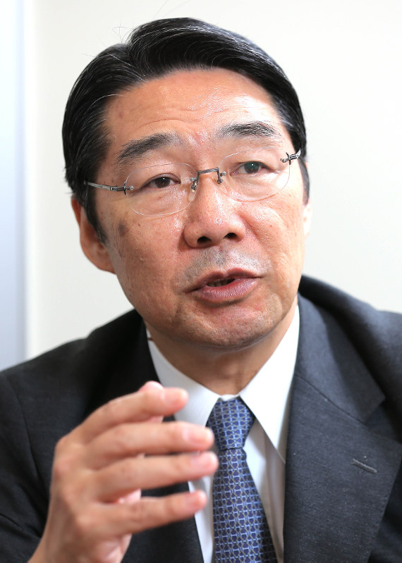 インタビューに答える前川喜平氏=東京都千代田区で、宮武祐希撮影