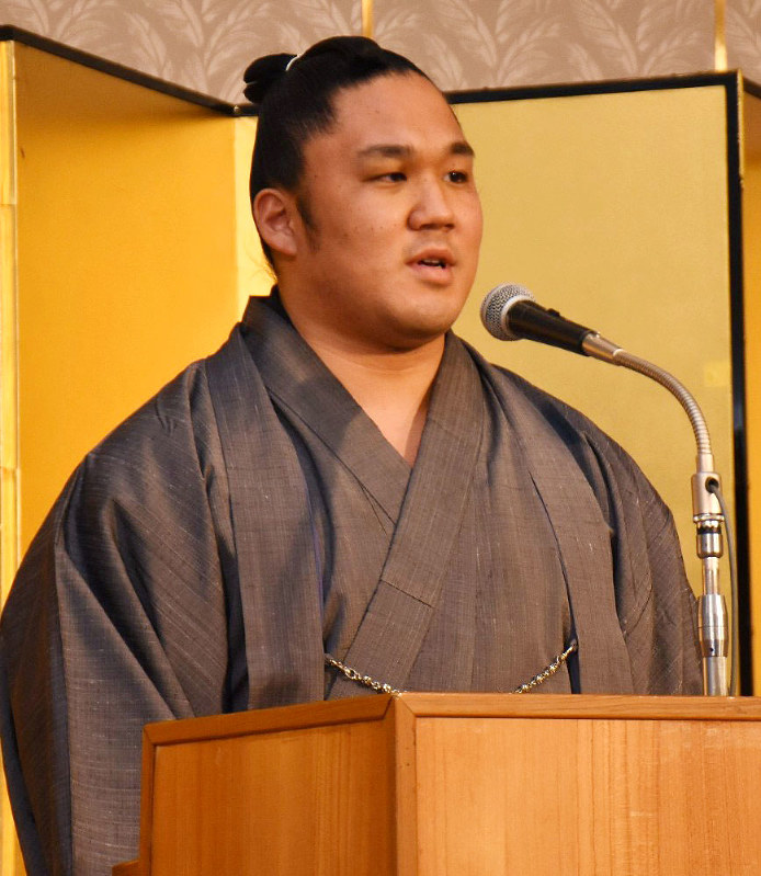 石浦関=園部仁史撮影