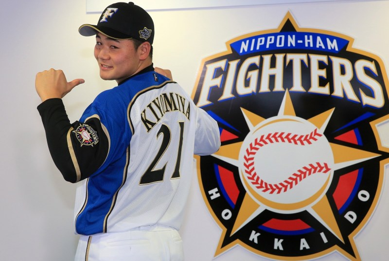 日本ハム：清宮が札幌で入団会見 「背番号21自分色に」 [写真特集5/5