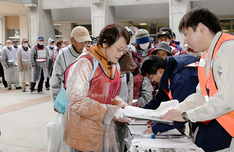 防災訓練 石川 志賀原発事故想定 １２００人 氷見などで過去最多 砺波も初参加 避難所設置 富山 毎日新聞