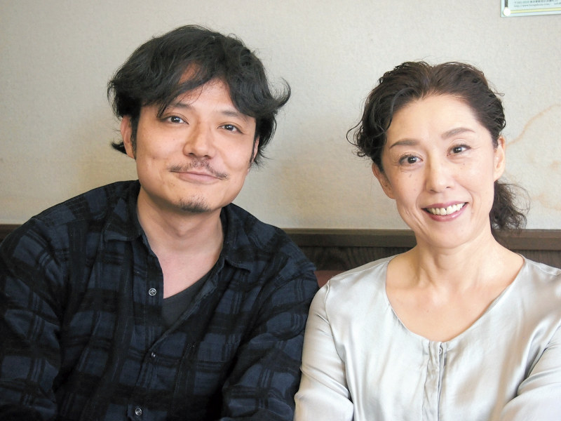 塩田朋子(右)と上川路啓志