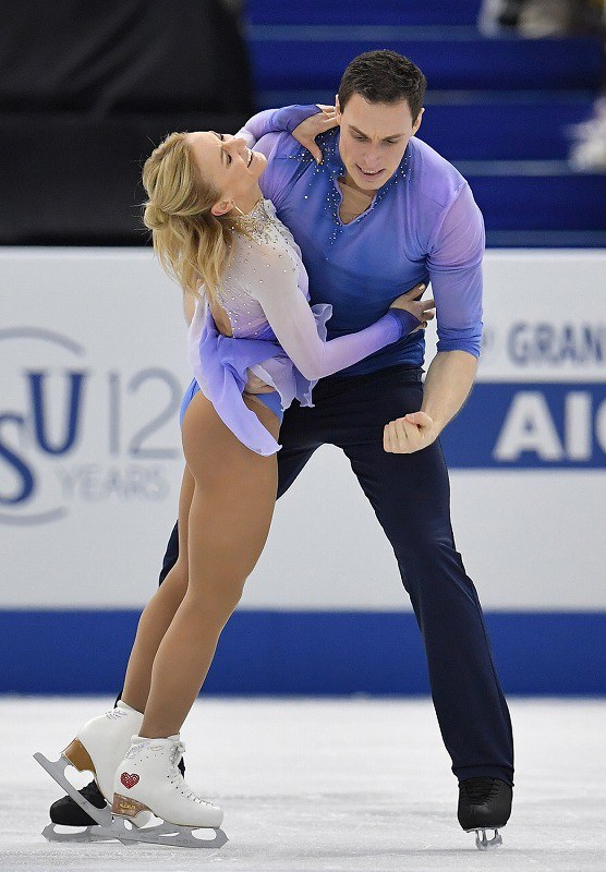 フィギュア：ペア アリョーナ・サブチェンコ、ブルーノ・マソ組