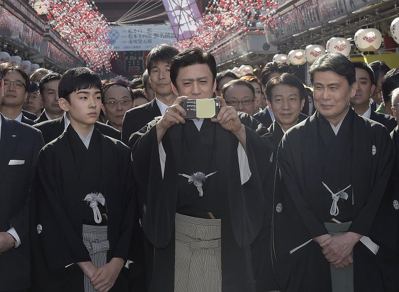 お練り：幸四郎一家、高麗屋三代襲名披露の成功祈願 [写真特集3/7