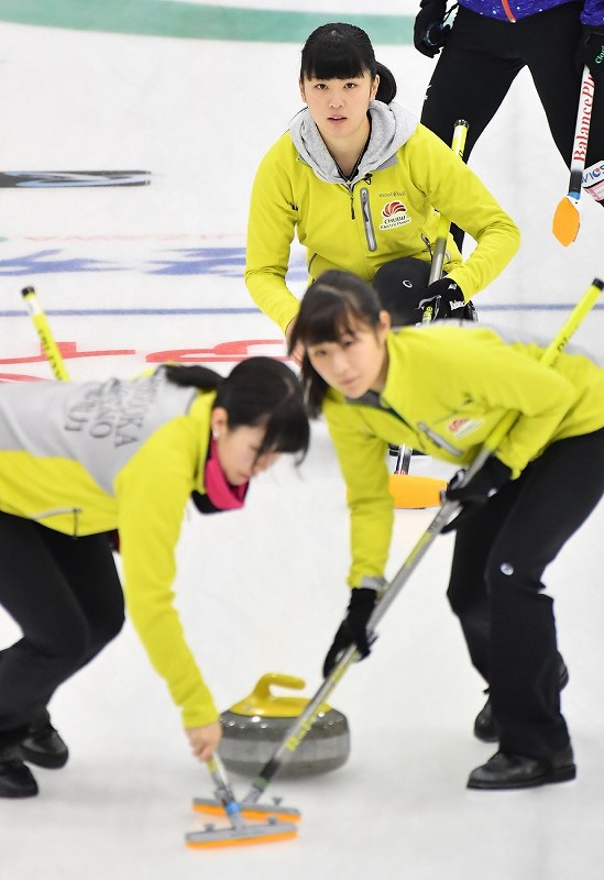 カーリング：SC軽井沢ク優勝 女子はLS北見 [写真特集6/8] | 毎日新聞