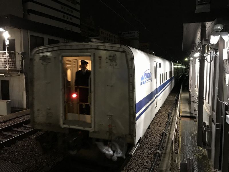 名古屋駅：14番線復旧、7日ぶり再開 台車亀裂車両撤去 [写真