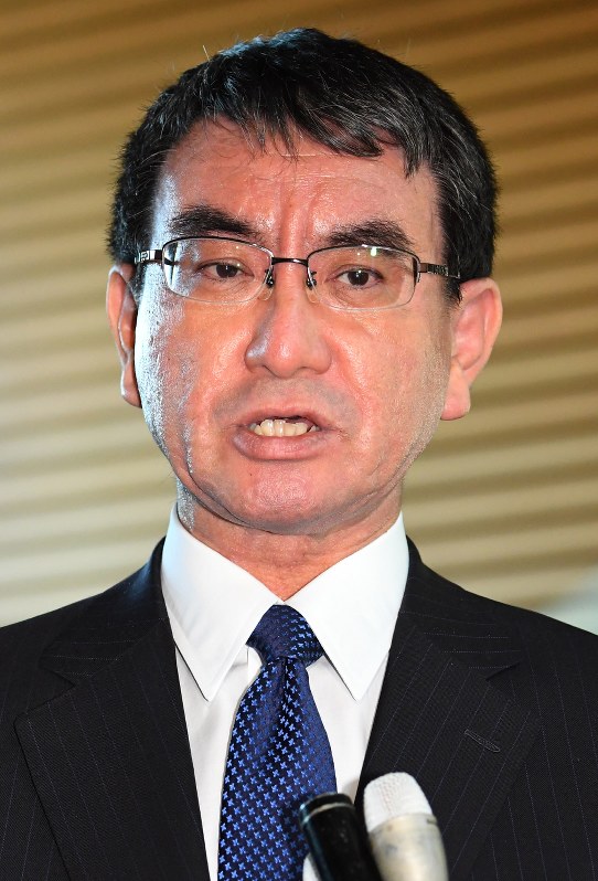 河野太郎外相=首相官邸で2017年12月19日午前10時38分、川田雅浩撮影