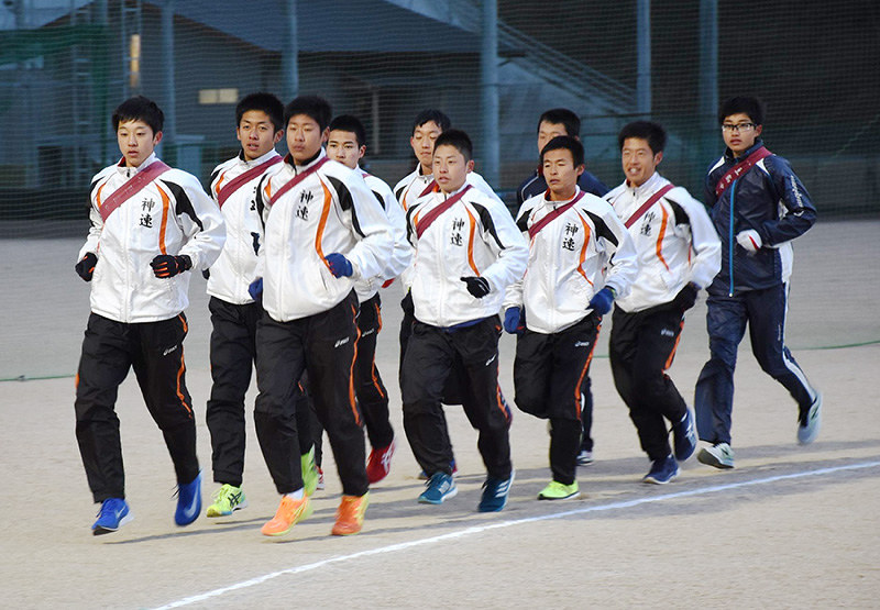 全国高校駅伝 男子 小豆島中央 県勢ベストタイム目指し 女子 四国学院大香川西 食らいつき力出し切る 香川 毎日新聞