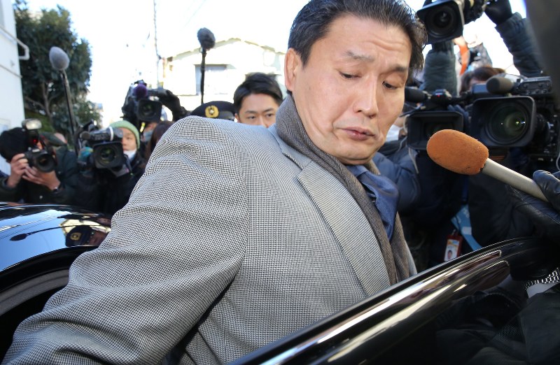 大相撲 貴乃花部屋 物々しく 親方 無言のまま車に 毎日新聞