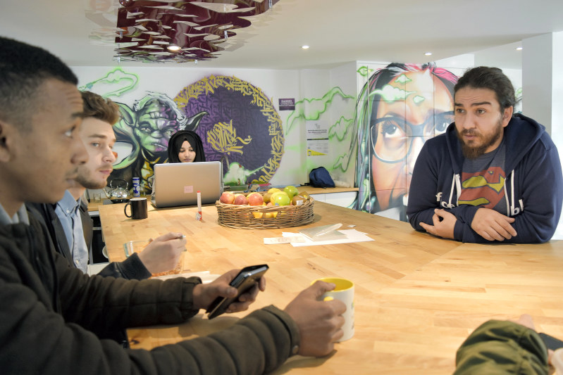 記者の目 テロの温床 の地で考える 自立支援で分断克服を 八田浩輔 ブリュッセル支局 毎日新聞