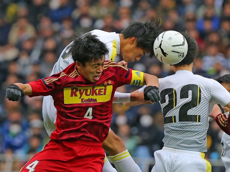 高校サッカー：前橋育英が流通経大柏を破り、初優勝 [写真特集13/18