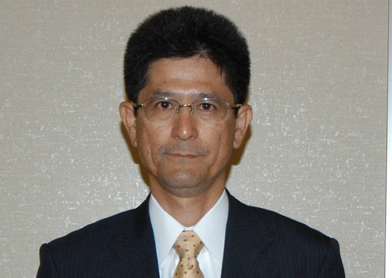 南城市長選 瑞慶覧氏 古謝氏の４選阻む 翁長知事が支援 毎日新聞