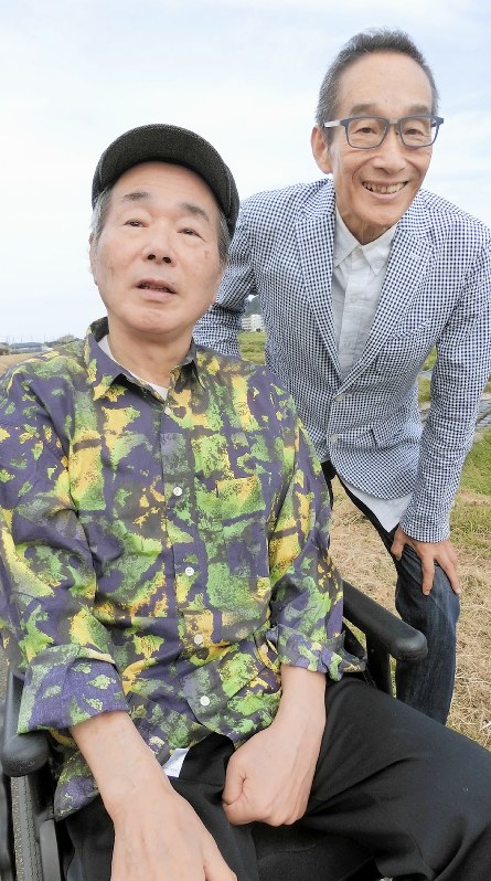 菅原孝さん(左)