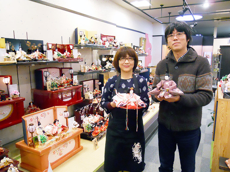 継続は力なり わかやま１００年企業の挑戦 をぐらや 夫婦でつなぐ良き風習 個性が光る節句人形 和歌山 毎日新聞
