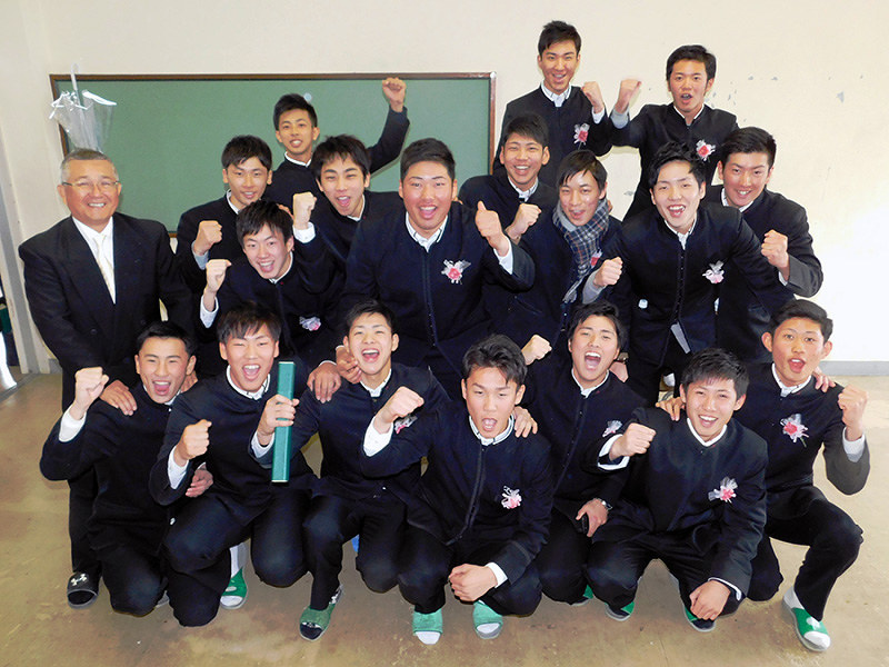 第90回選抜高校野球 高知高で卒業式 野球部員41人も巣立つ 高知 毎日新聞 第90回選抜高校野球 高知高で卒業式 野球部員41人も巣立つ 高知 毎日新聞