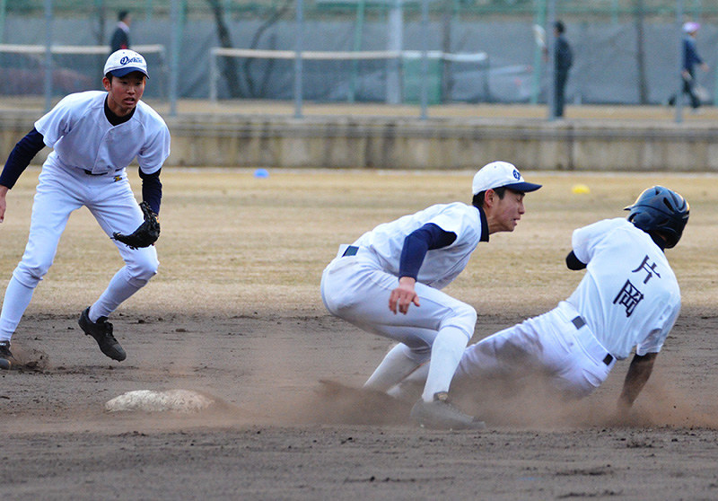 若竹たちの挑戦 ２０１８センバツ乙訓 強さの秘密 下 次の塁へつなぐ野球 京都 毎日新聞
