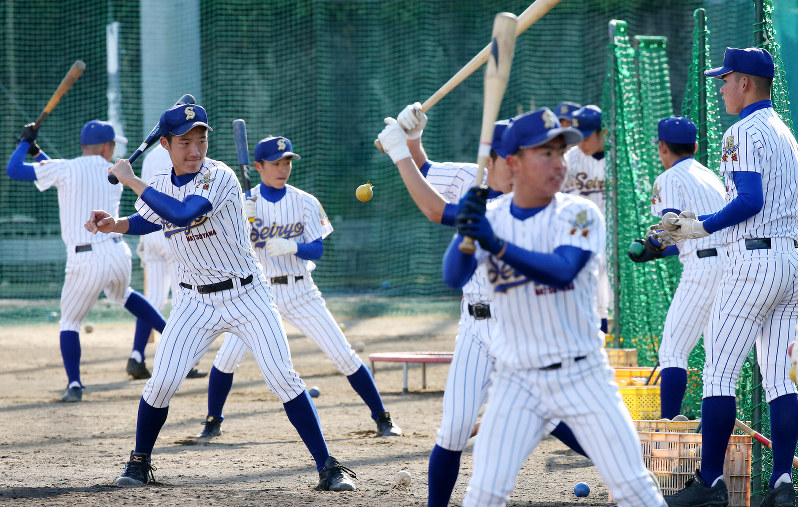 選抜高校野球：春初切符の松山聖陵 目標一つ、力融合 | 毎日新聞