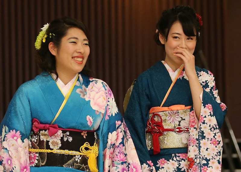 はれのひトラブル やり直し成人式 八王子でも 毎日新聞