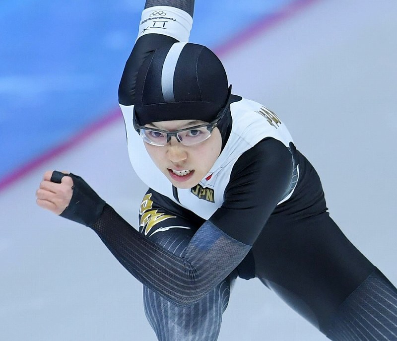 In Photos Japanese speed skater Kodaira grabs gold, record in women's 500m The Mainichi