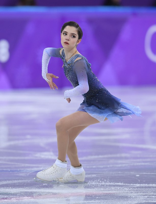 五輪フィギュア きれいに滑るだけ 華麗メドベージェワ 毎日新聞 五輪フィギュア きれいに滑るだけ 華麗メドベージェワ 毎日新聞