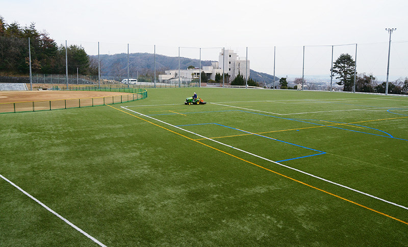 花屋敷グラウンド ライフパートナーフィールドに命名 ４月から２年間 宝塚 兵庫 毎日新聞