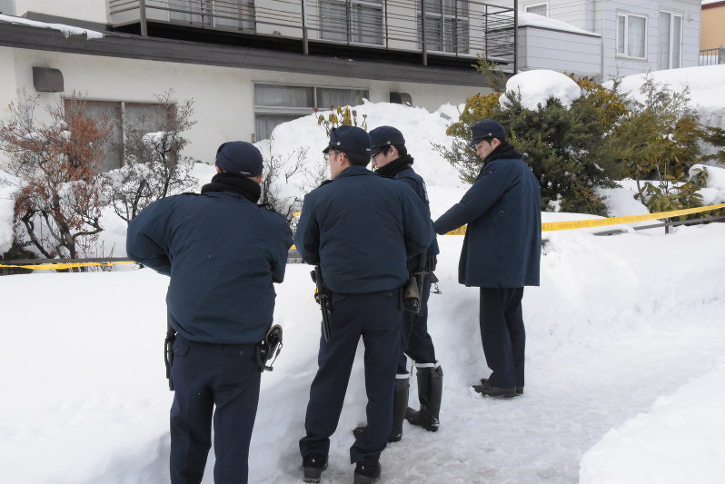 雪の事故 死傷者８割増２９０人 屋根から転落１０４人 昨年１１月 今年２月末 北海道 毎日新聞