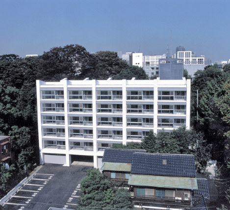 東京・三田にあった伊藤忠商事の社宅。現在は高級マンションが建っている