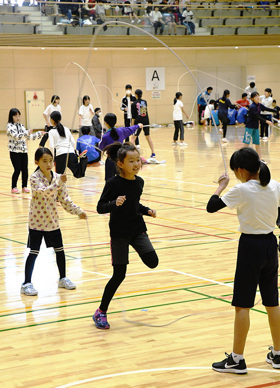 スポわか 心一つにジャンプ 市民なわとび大会 田辺 和歌山 毎日新聞