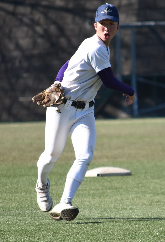 逆襲の花巻東 １８センバツ 選手紹介 ３ 岩手 毎日新聞