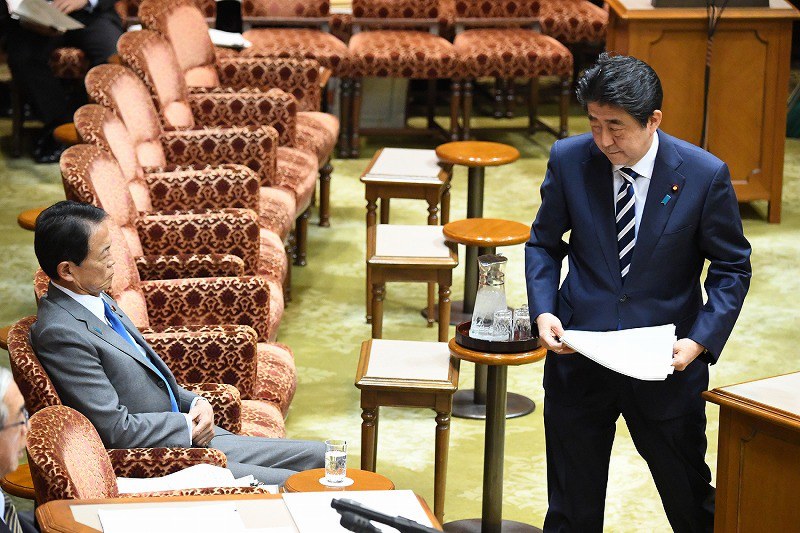 政治ウオッチ：参院予算委員会など [写真特集3/25] | 毎日新聞