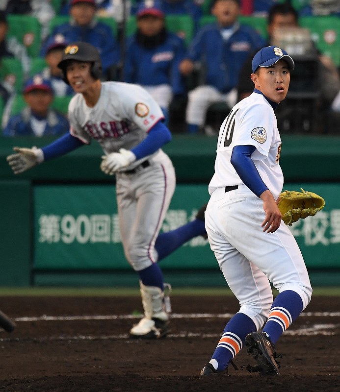 選抜高校野球：第1日目第3試合 明秀日立（茨城）－瀬戸内（広島） [写真特集12/12] 毎日新聞