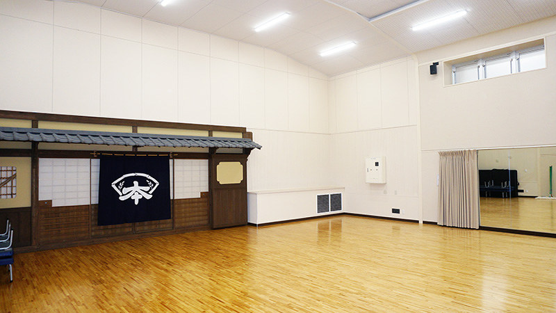 東映俳優養成所に設けられた殺陣の稽古場=京都市右京区で、北林靖彦撮影