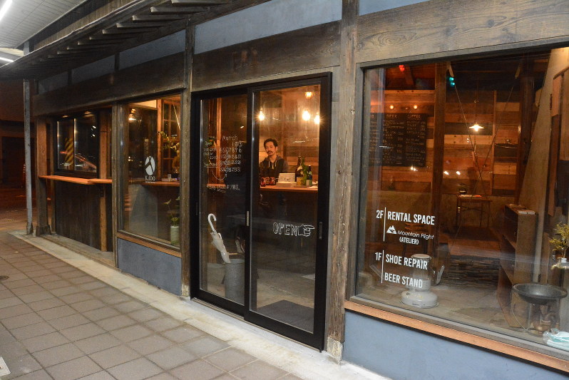 見つけた この店 新潟市中央区 ｋａｄｏ ビール楽しめる靴修理店 新潟 毎日新聞