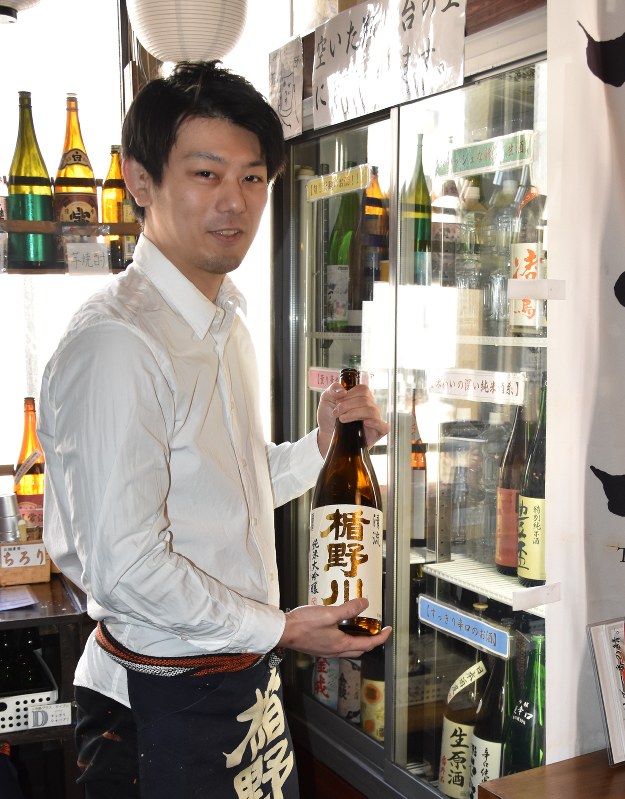 酒蔵の多い金沢市で育った鍛治さん。「僕にとって胸を張って紹介できる日本文化は日本酒」と話す