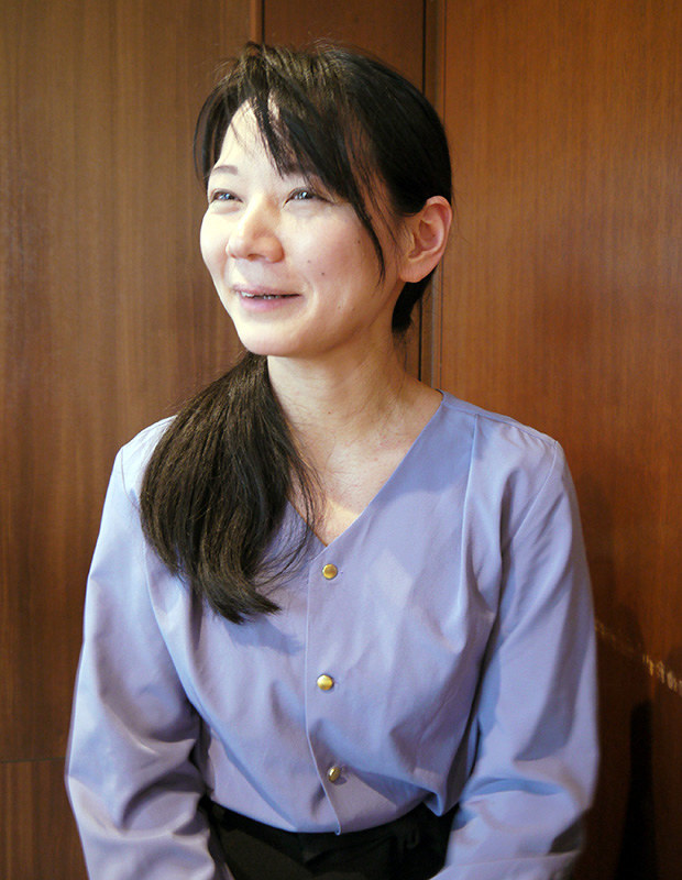 バイオリンの浅井咲乃=大阪市北区で、田中博子撮影