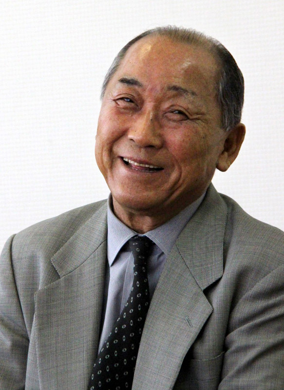 孫の大坂なおみ選手について語る大坂鉄夫・根室漁協組合長=根室市役所で