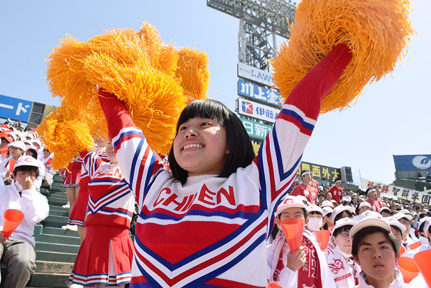 第９０回選抜高校野球 ３回戦 智弁和歌山 躍動の赤 その２止 スタンドも興奮 和歌山 毎日新聞