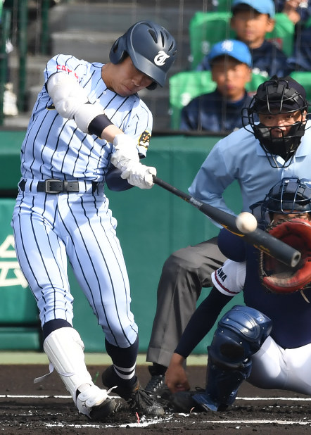 選抜高校野球：東海大相模の主将・小松、攻守で活躍 | 毎日新聞