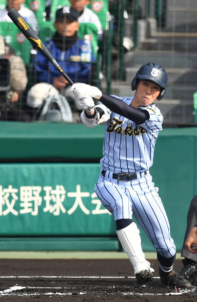 選抜高校野球：東海大相模の主将・小松、攻守で活躍 | 毎日新聞