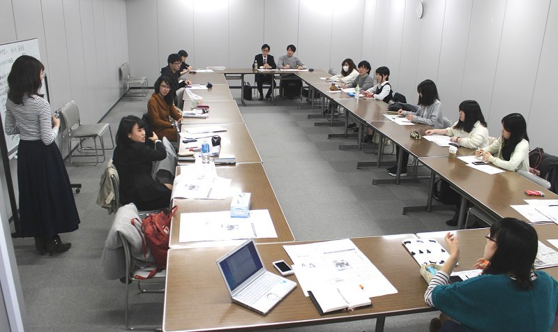 キャンパるの会議風景=東京・千代田区の毎日新聞東京本社で