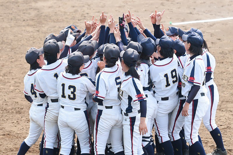 全国高校女子硬式野球選抜大会：決勝ハイライト・神戸弘陵 vs 秀明八千代 [写真特集32/57] 毎日新聞