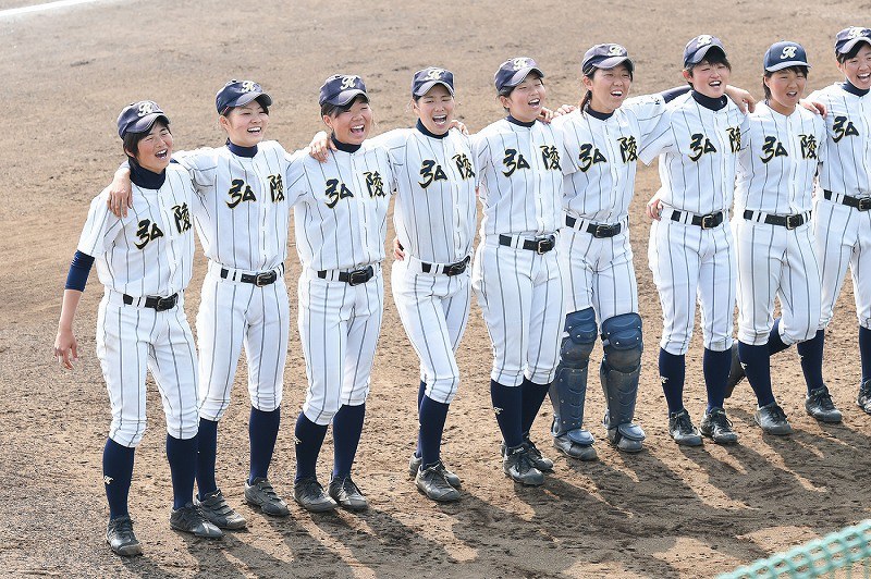全国高校女子硬式野球選抜大会：決勝ハイライト・神戸弘陵 vs 秀明八千代 [写真特集21/57] 毎日新聞