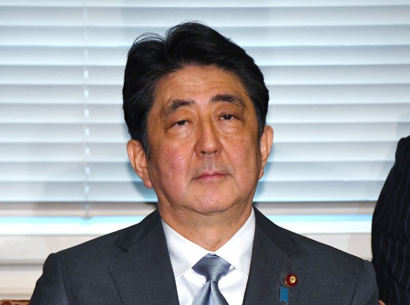 安倍晋三首相=国会内で2018年4月2日午後5時2分、川田雅浩撮影