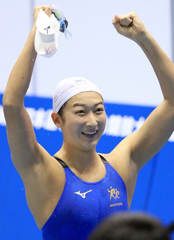 競泳：池江璃花子が4冠 100自と50バタも日本新 [写真特集17/21