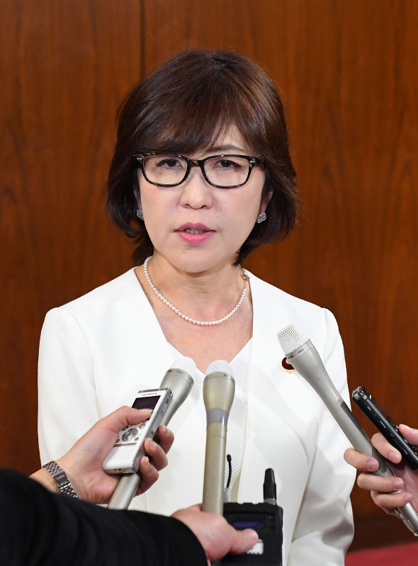 Ex-defense minister declared Iraq logs didn't exist after mere 3-hour ...