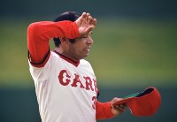 訃報：衣笠祥雄さん71歳＝プロ野球広島の「鉄人」 [写真特集1/19