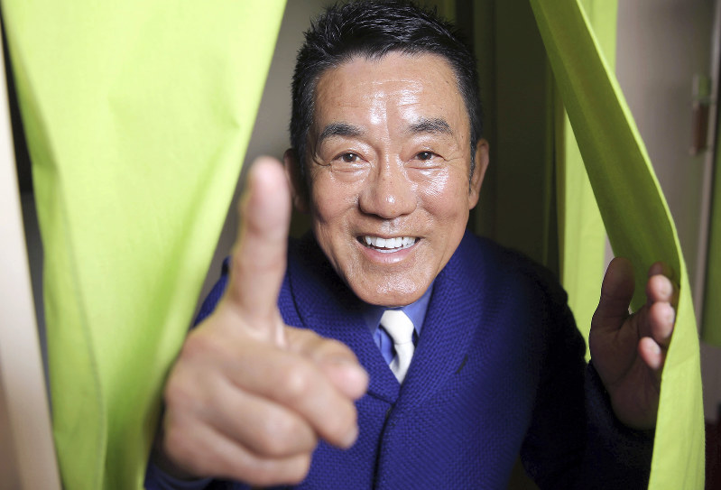 ポーズを取る三遊亭円楽さん=東京都千代田区で2018年4月14日、宮武祐希撮影